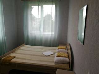 Гостевой дом Guest House Villa Roza Гагра Двухместный номер с 1 кроватью и общим туалетом-3